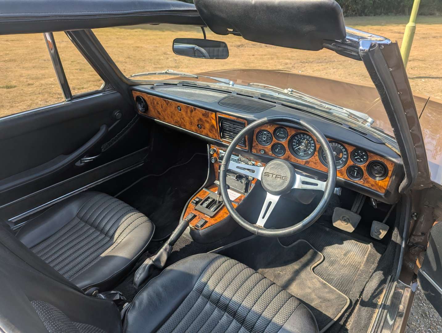 <p>1971 TRIUMPH STAG AUTO</p>