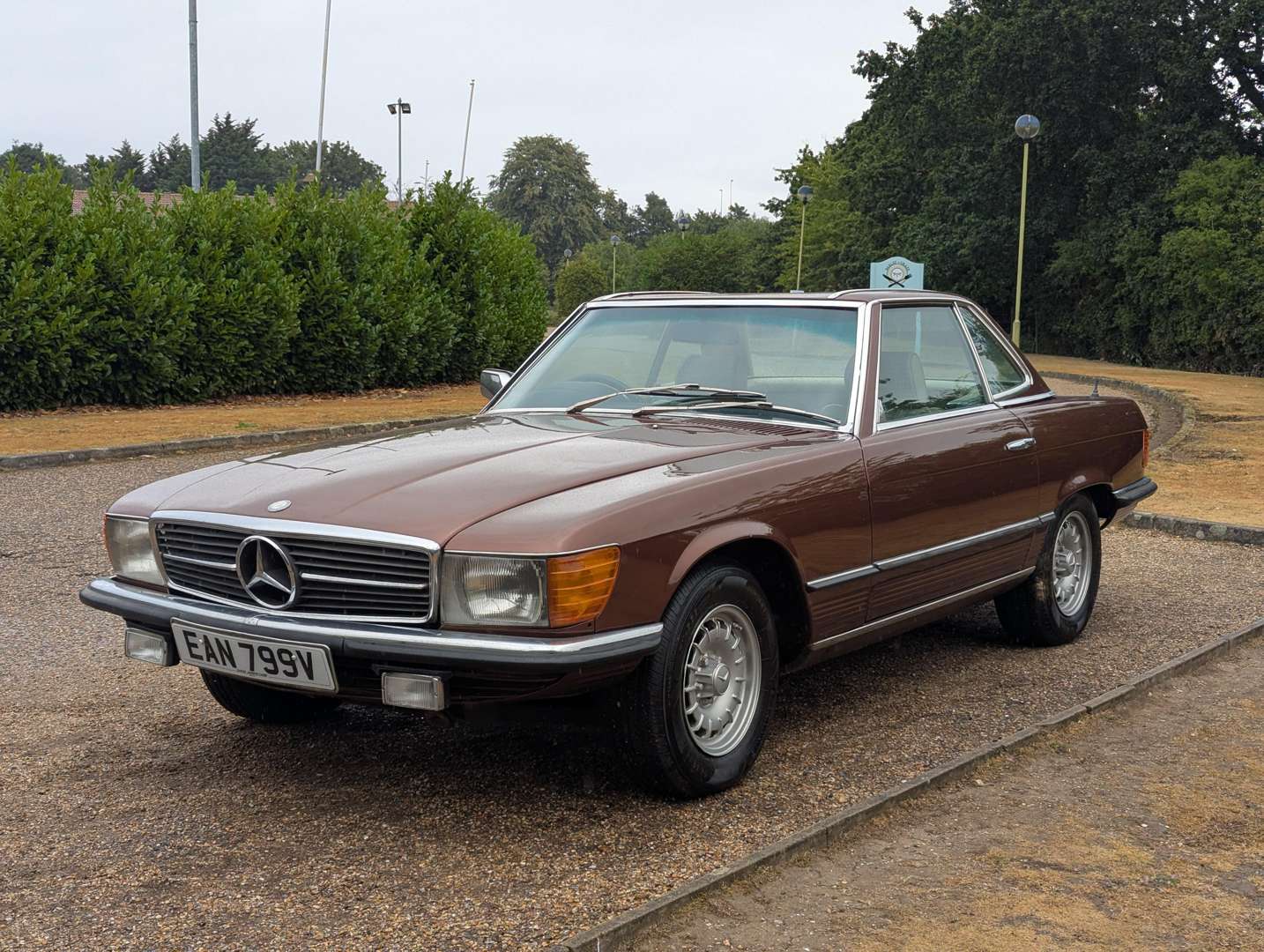 <p>1980 MERCEDES 350SL R107 AUTO</p>