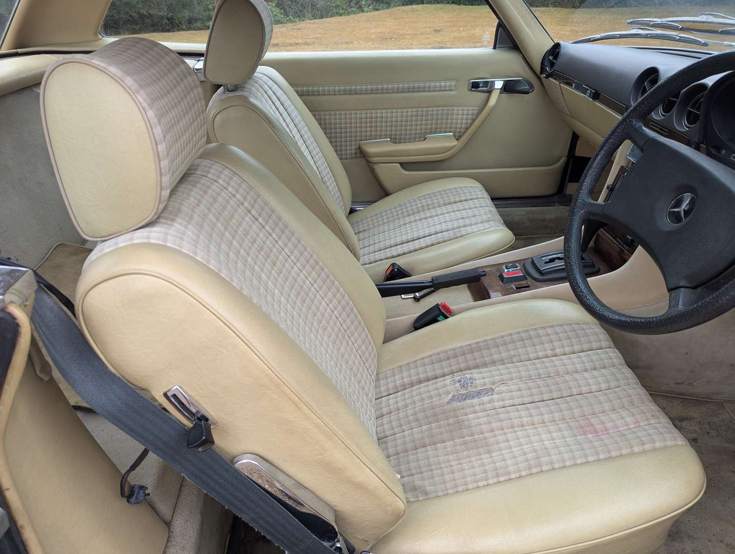 <p>1980 MERCEDES 350SL R107 AUTO</p>
