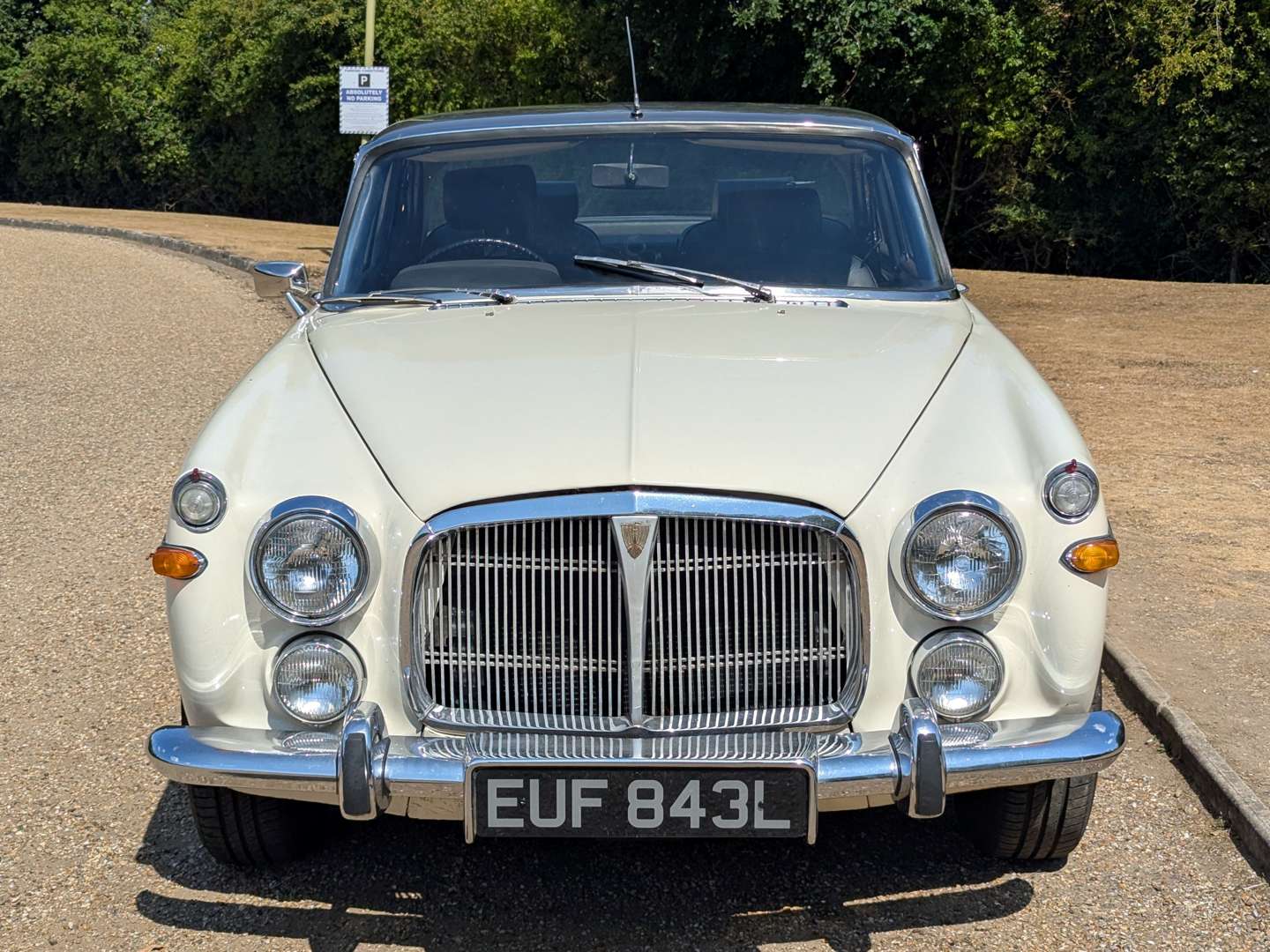 <p>1973 ROVER P5B 3.5L COUPE</p>
