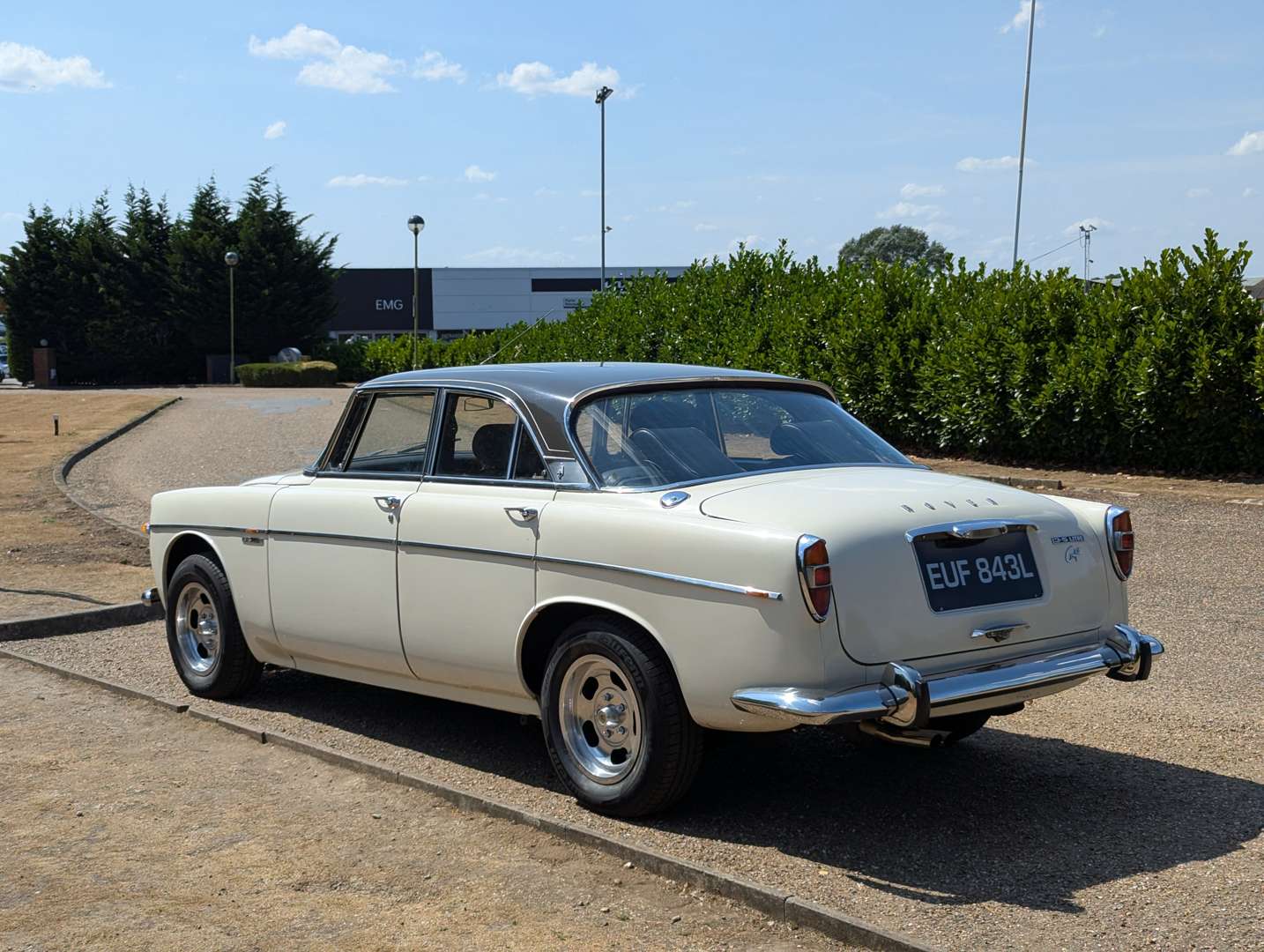 <p>1973 ROVER P5B 3.5L COUPE</p>