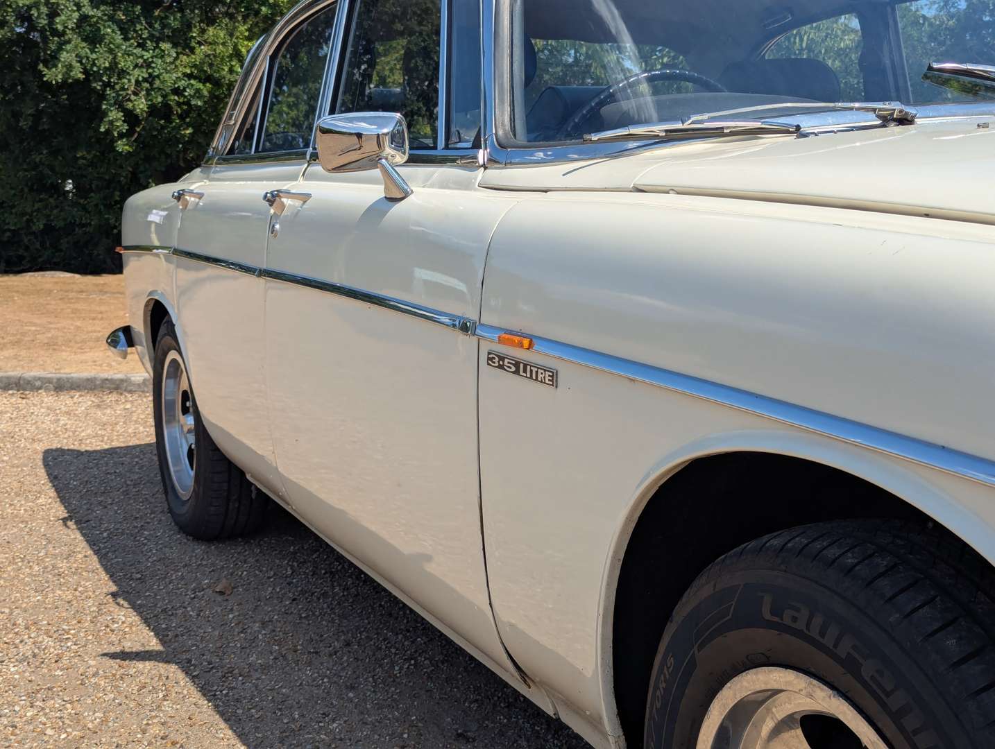 <p>1973 ROVER P5B 3.5L COUPE</p>
