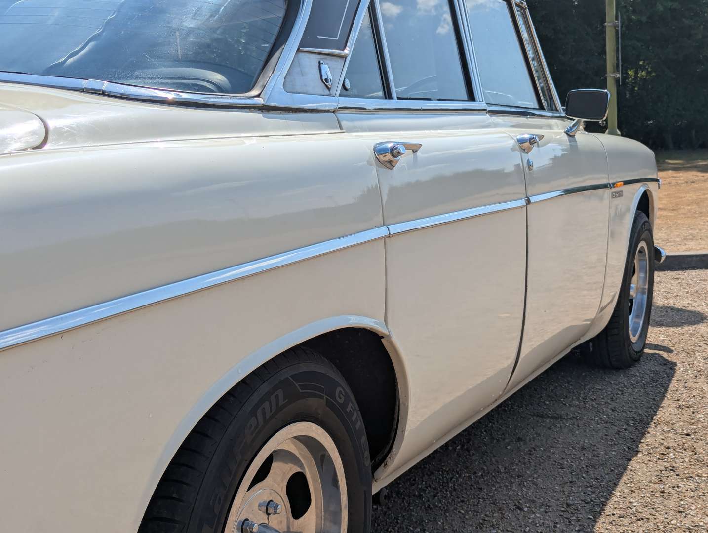 <p>1973 ROVER P5B 3.5L COUPE</p>