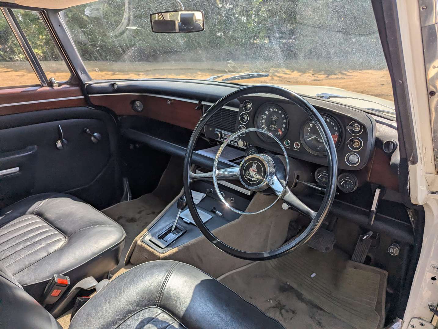 <p>1973 ROVER P5B 3.5L COUPE</p>