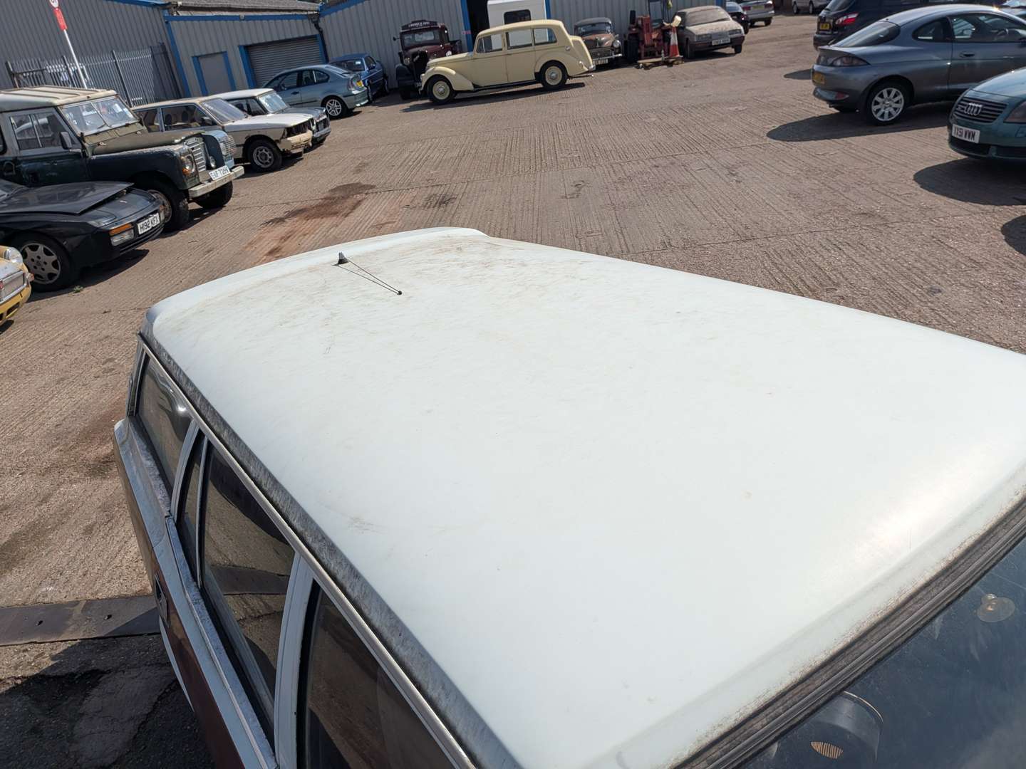 <p>1975 MORRIS MARINA 1.8 SDL ESTATE</p>