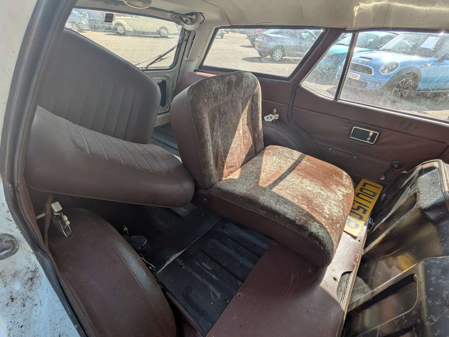 <p>1975 MORRIS MARINA 1.8 SDL ESTATE</p>