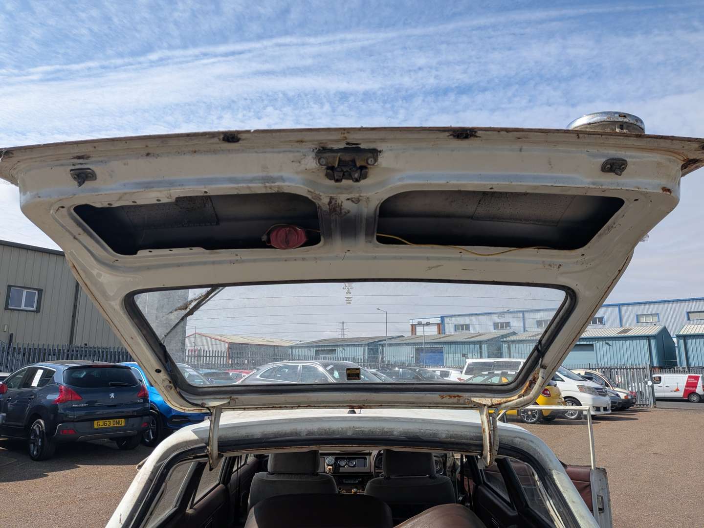 <p>1975 MORRIS MARINA 1.8 SDL ESTATE</p>