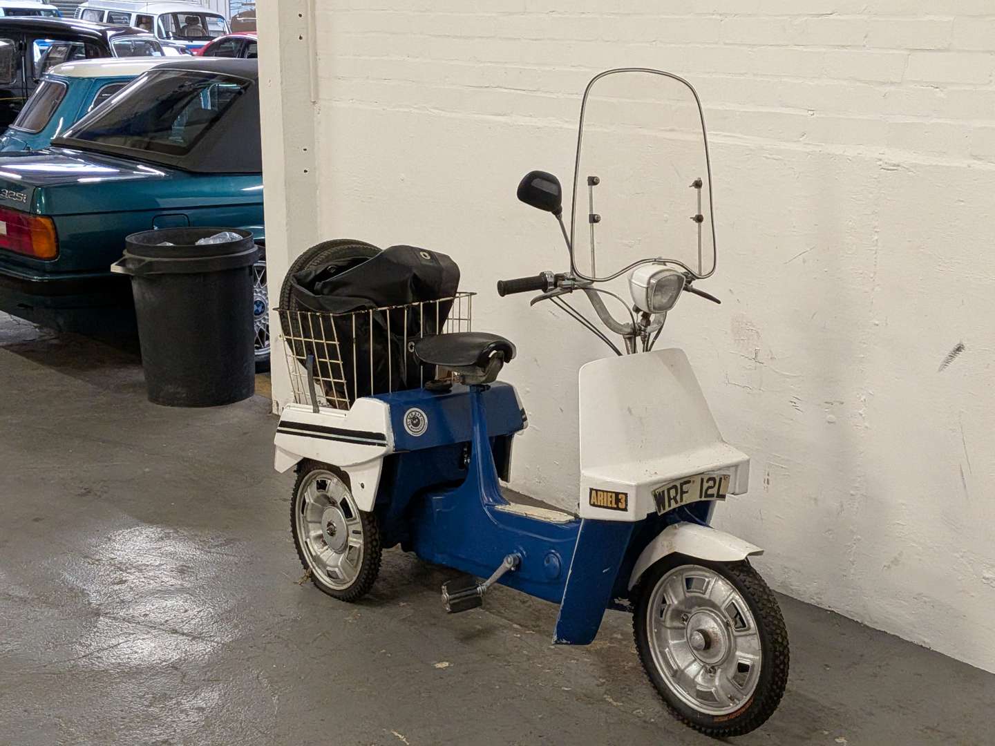 <p>1973 BSA ARIEL 3</p>