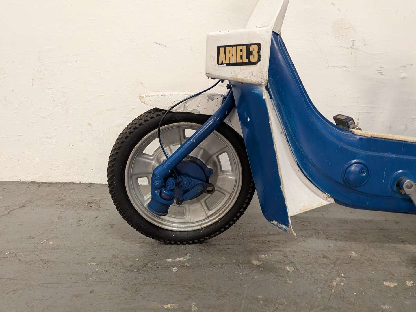 <p>1973 BSA ARIEL 3</p>