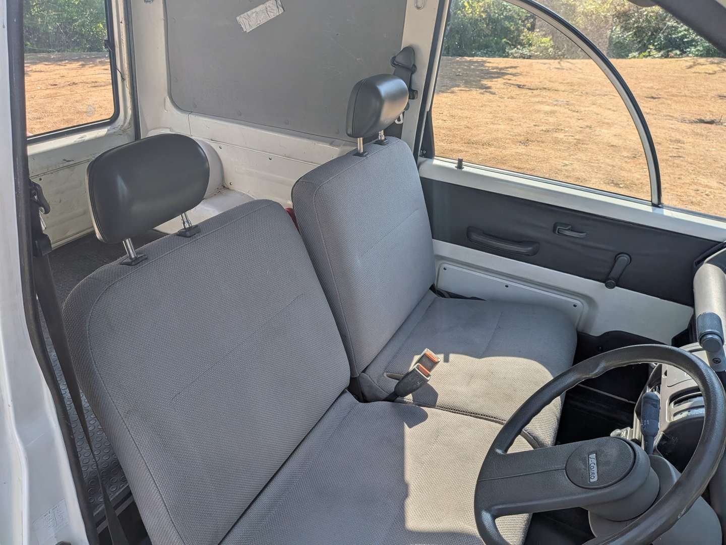 <p>1990 NISSAN S-CARGO</p>