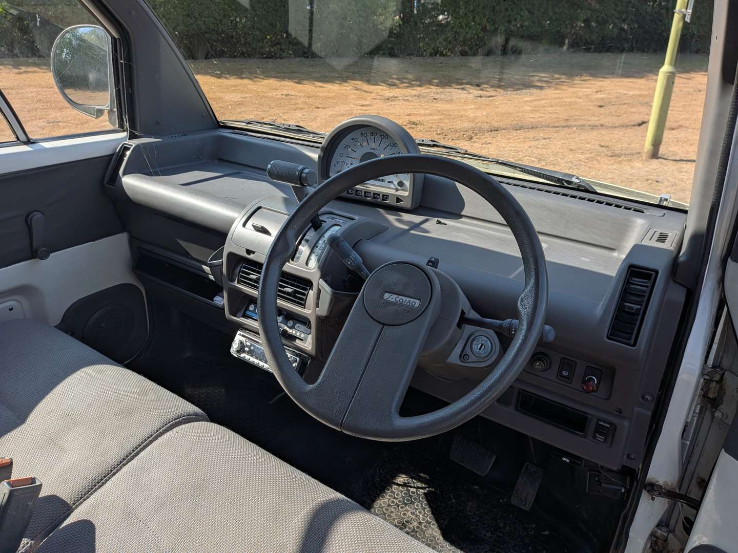 <p>1990 NISSAN S-CARGO</p>
