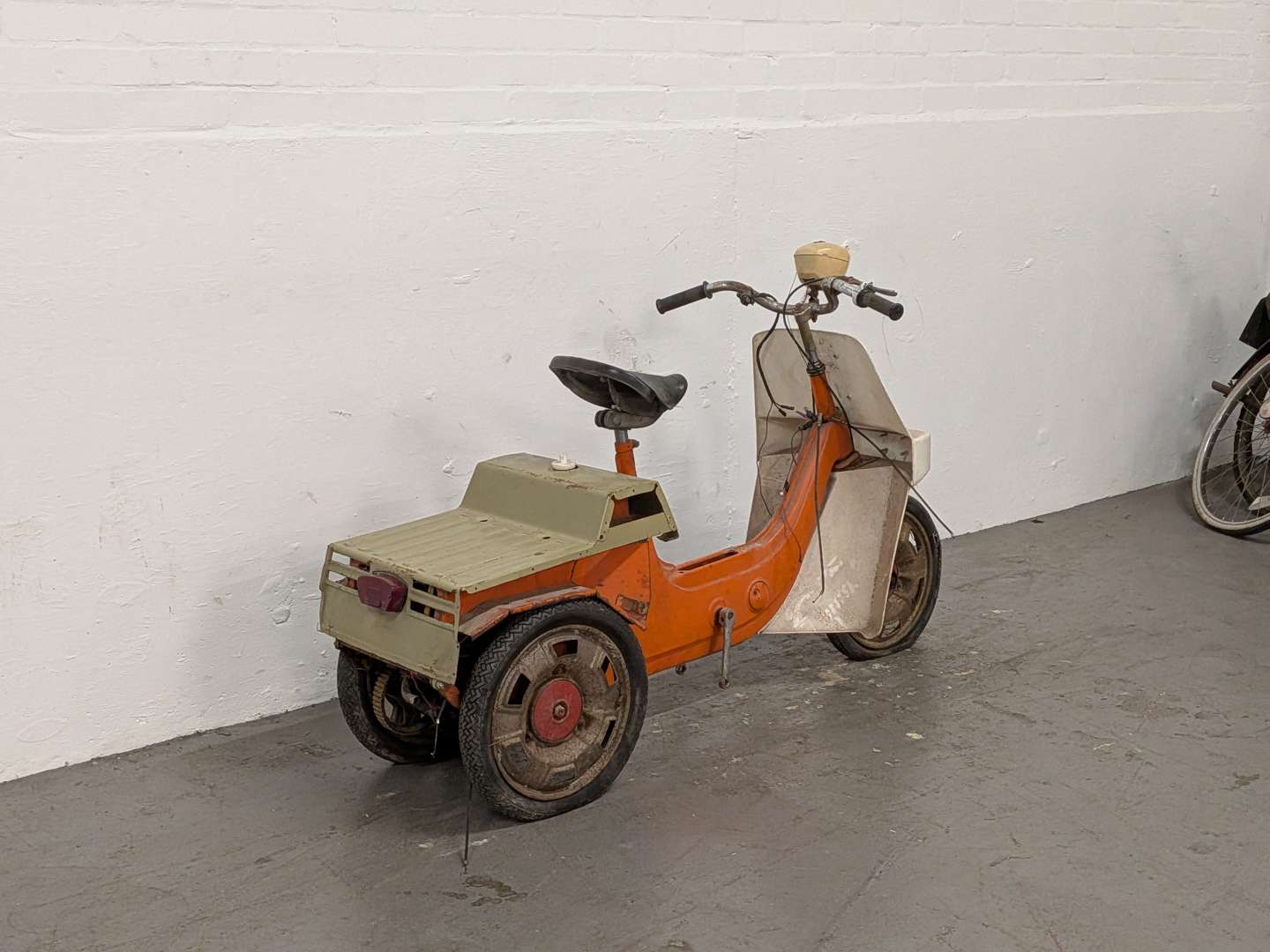 <p>BSA ARIEL</p>