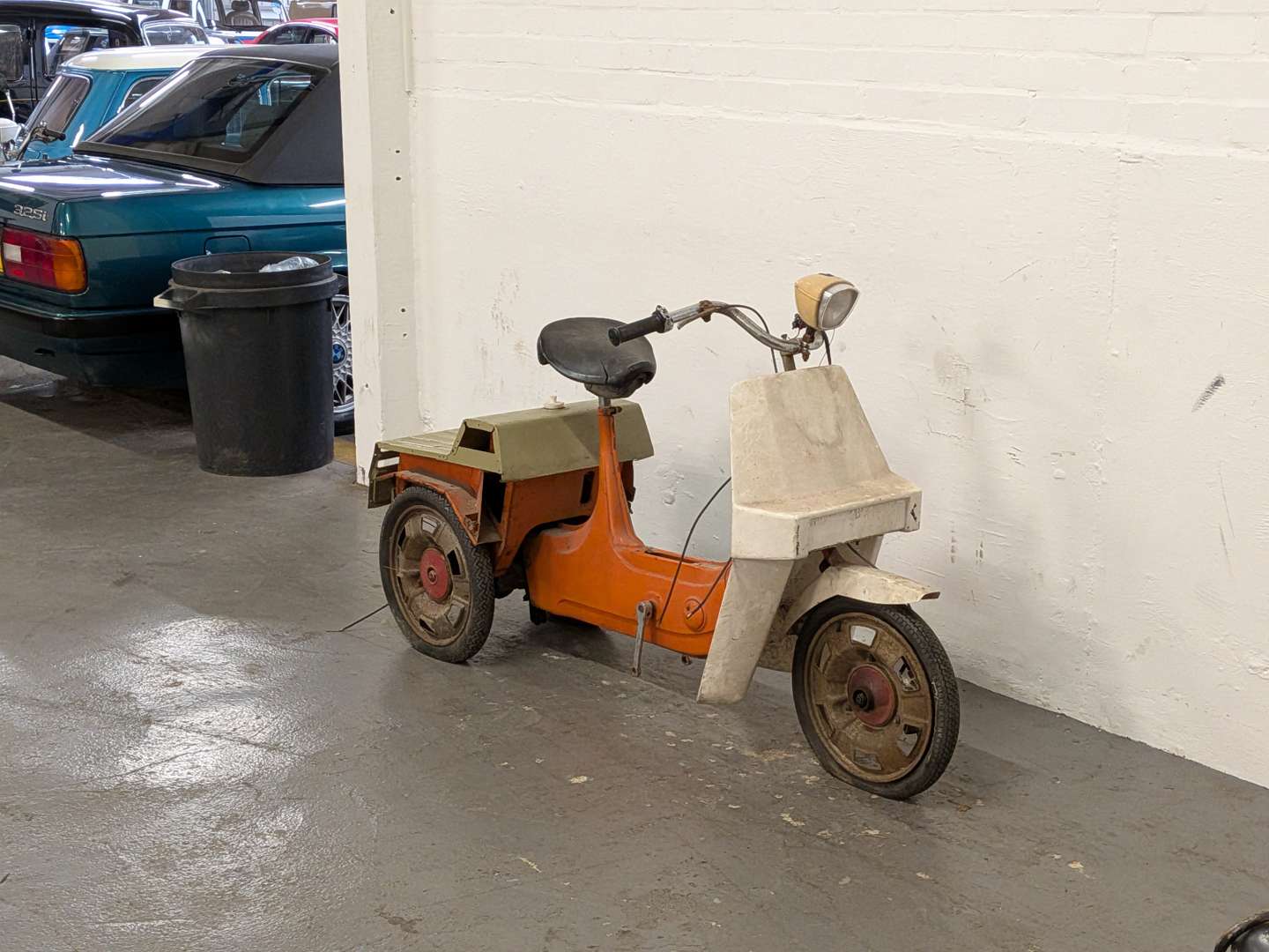 <p>BSA ARIEL</p>