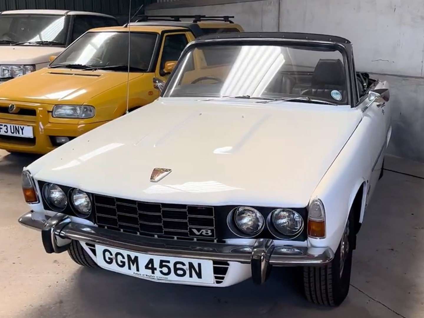 <p>1974 ROVER P6 3500 CONVERTIBLE</p>