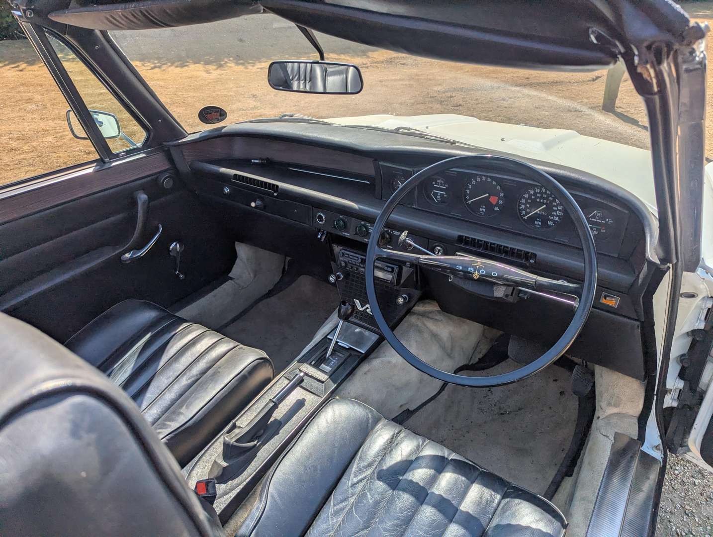<p>1974 ROVER P6 3500 CONVERTIBLE</p>