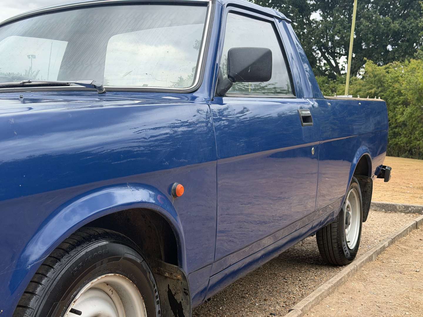 <p>1981 MORRIS 575 PICK-UP</p>