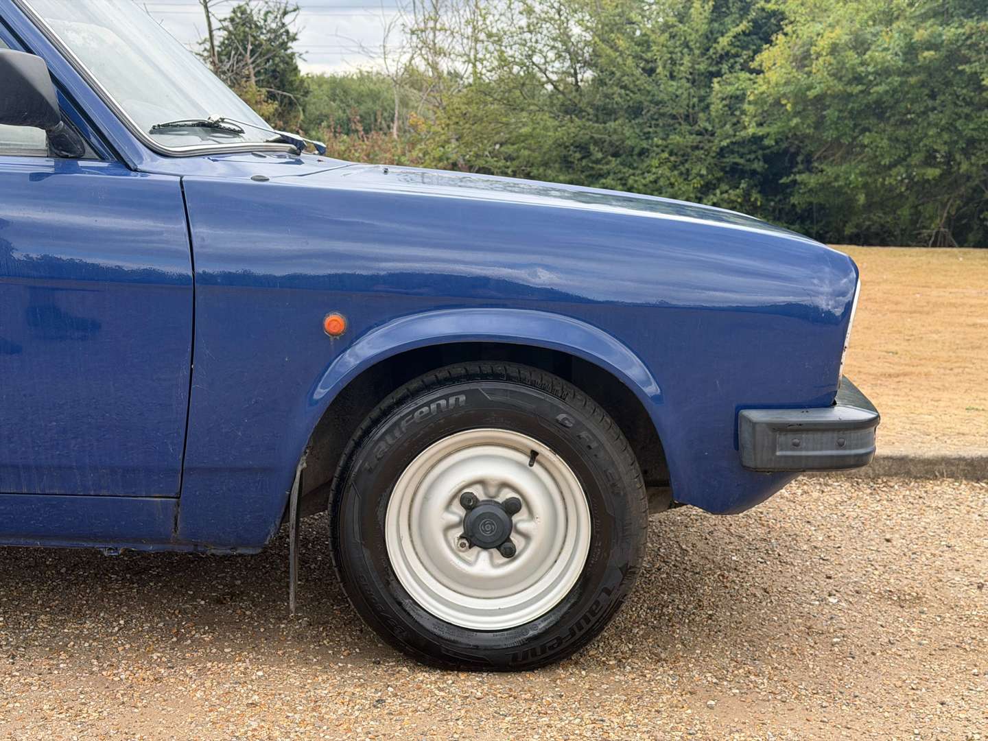 <p>1981 MORRIS 575 PICK-UP</p>