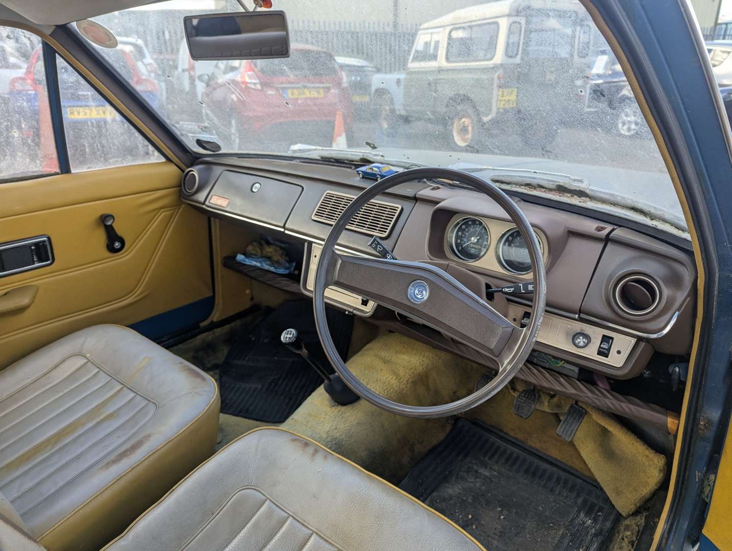 <p>1973 MORRIS MARINA 1.3 SUPER DELUXE MKI</p>