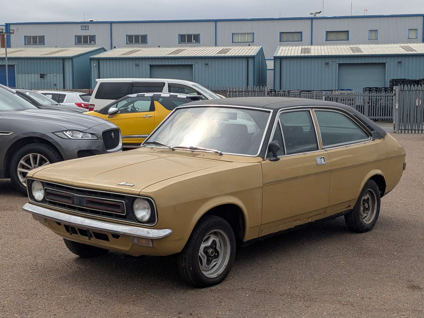 <p>1975 MORRIS MARINA 1.8 TC</p>