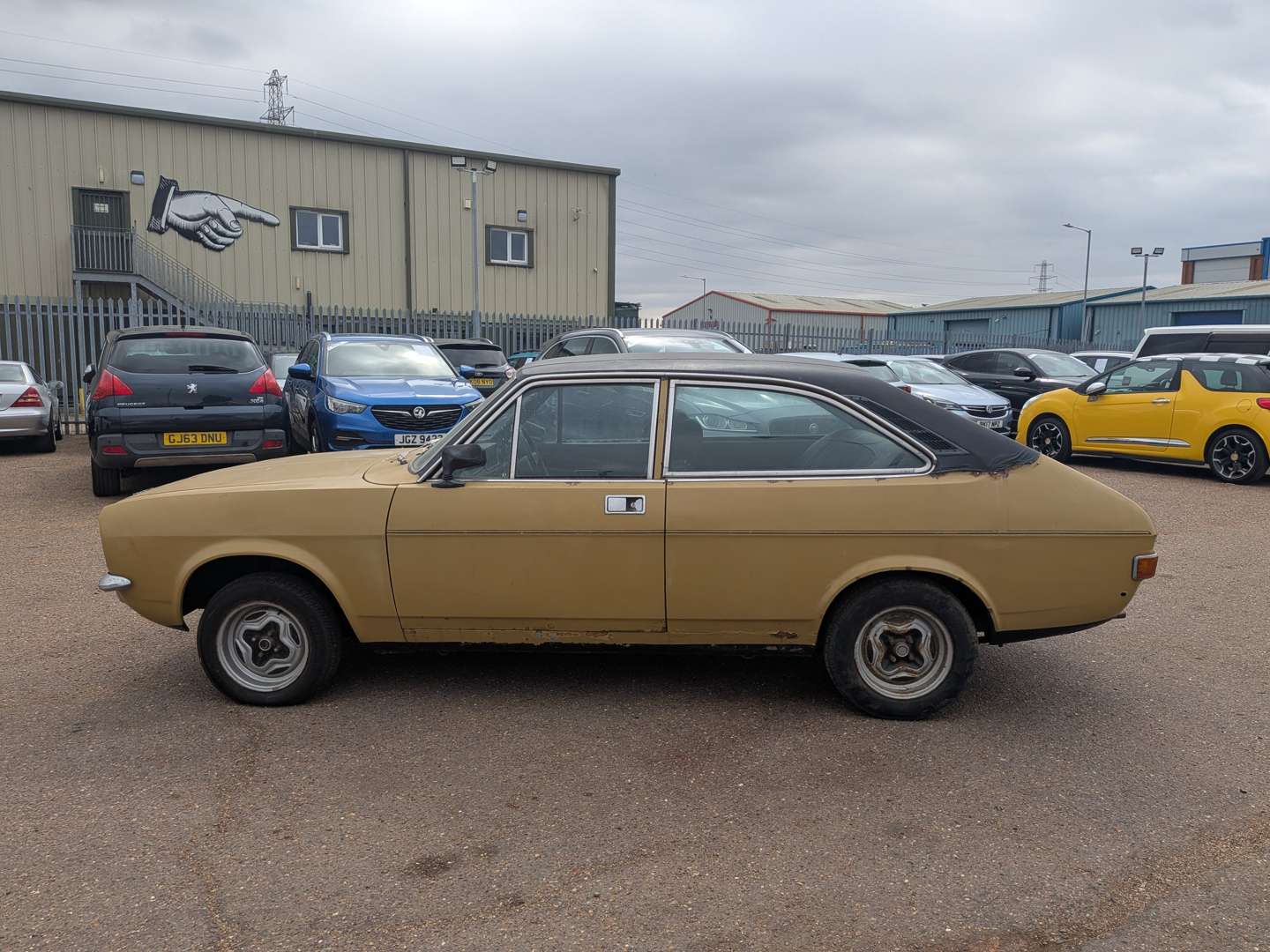 <p>1975 MORRIS MARINA 1.8 TC</p>