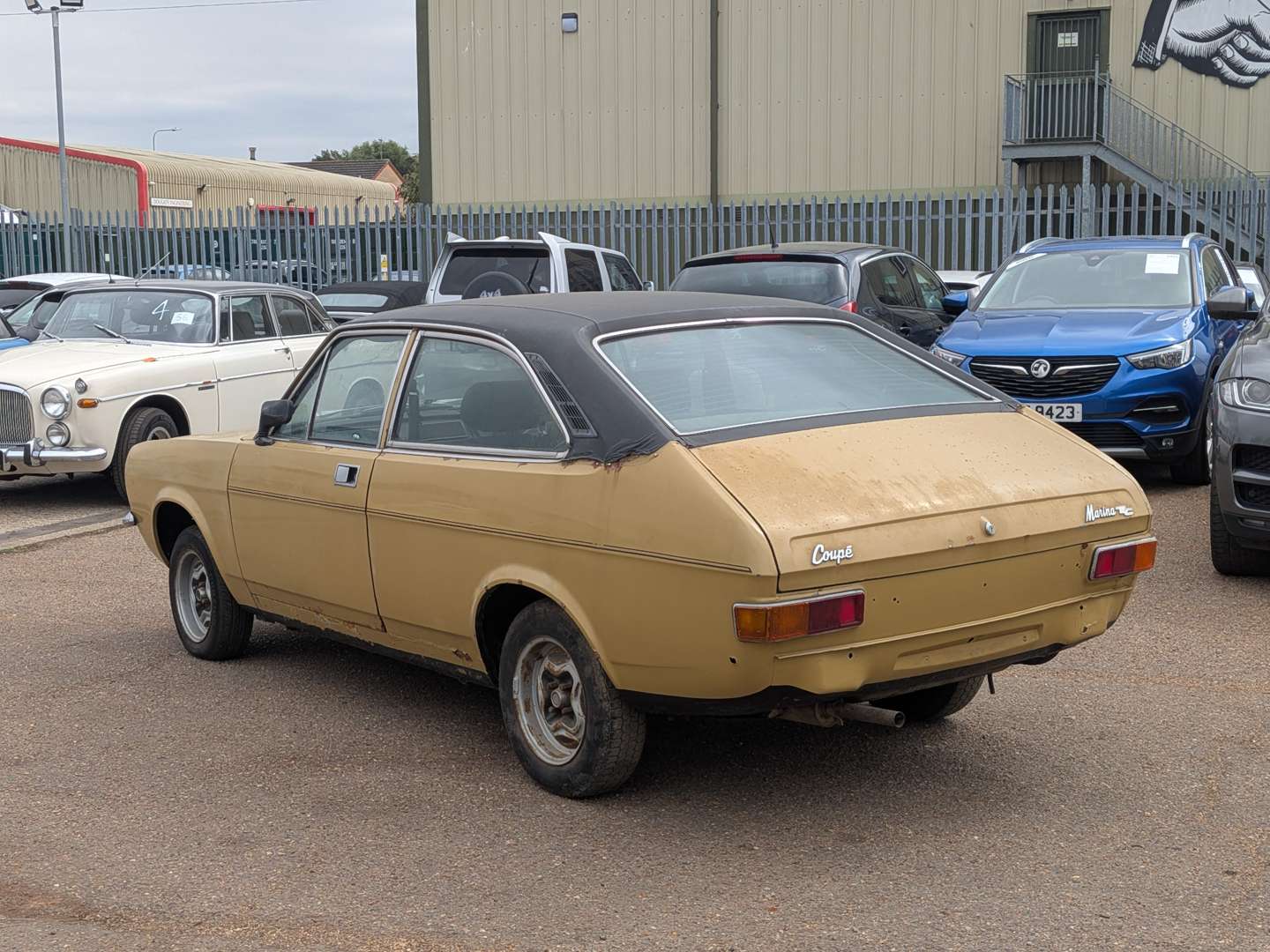 <p>1975 MORRIS MARINA 1.8 TC</p>