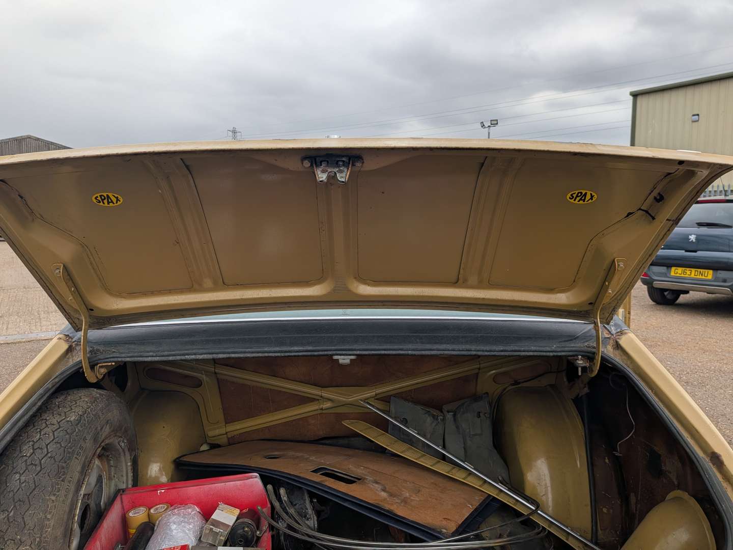<p>1975 MORRIS MARINA 1.8 TC</p>