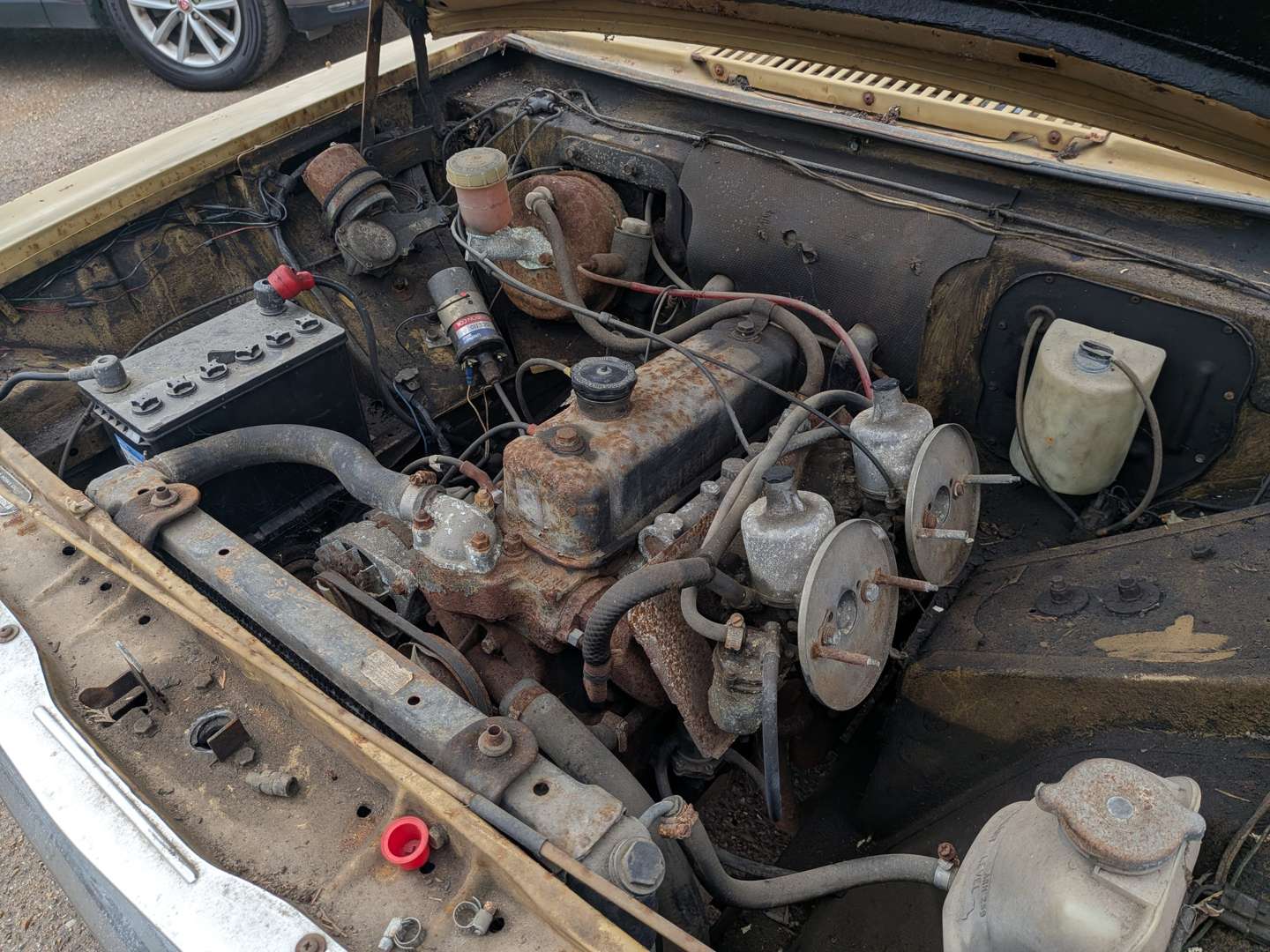 <p>1975 MORRIS MARINA 1.8 TC</p>