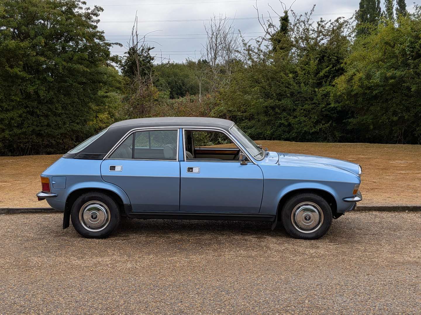 <p>1976 VANDEN PLAS 1500 AUTO</p>