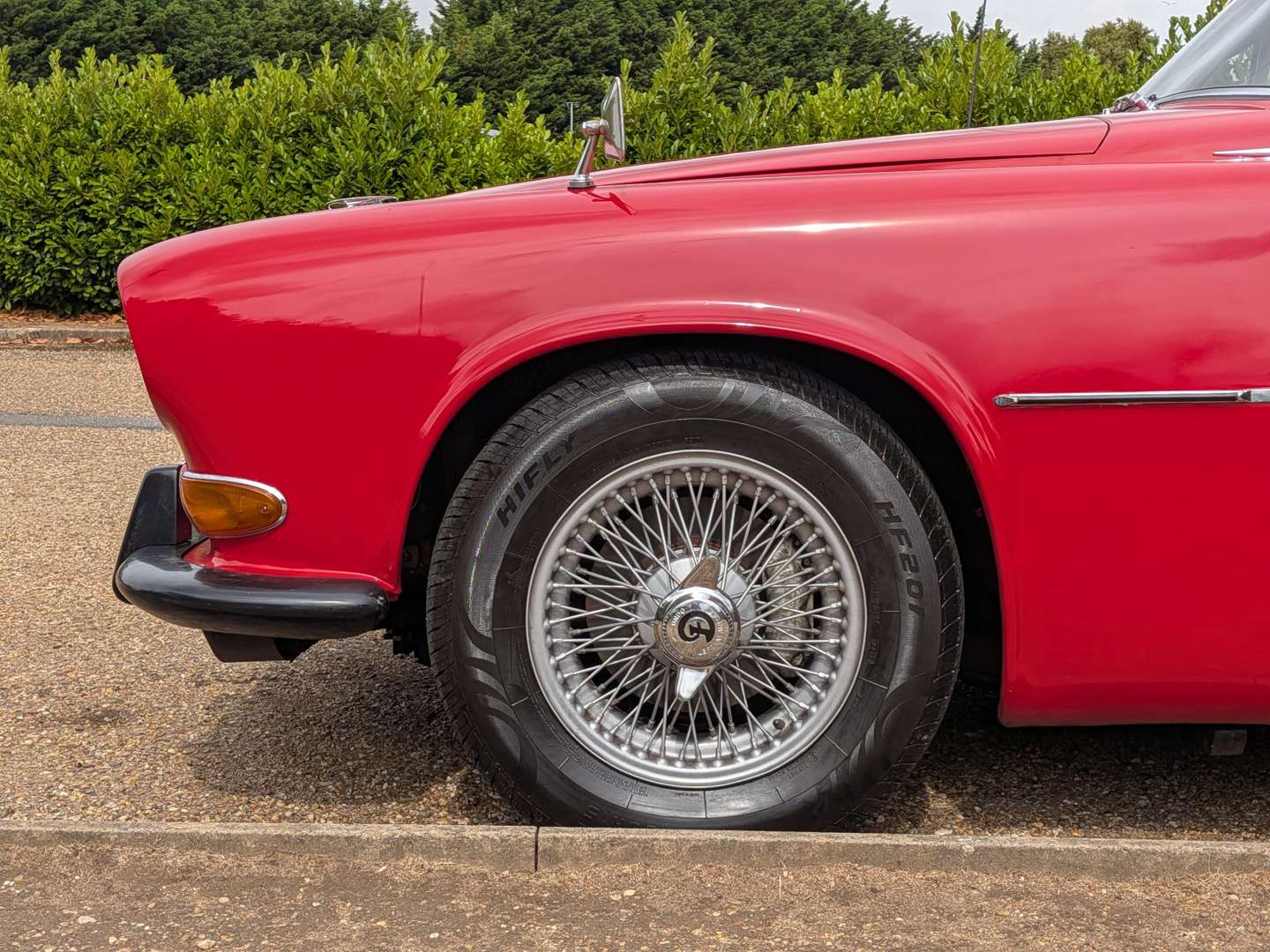 <p>1967 DAIMLER SOVEREIGN 4.2 AUTO</p>