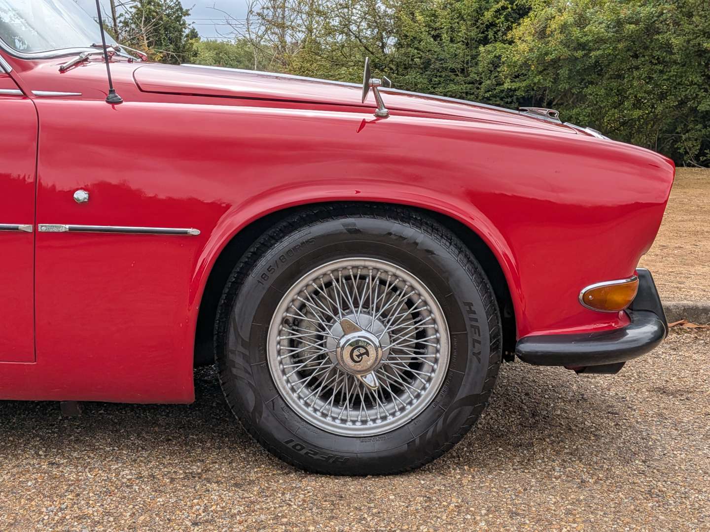 <p>1967 DAIMLER SOVEREIGN 4.2 AUTO</p>