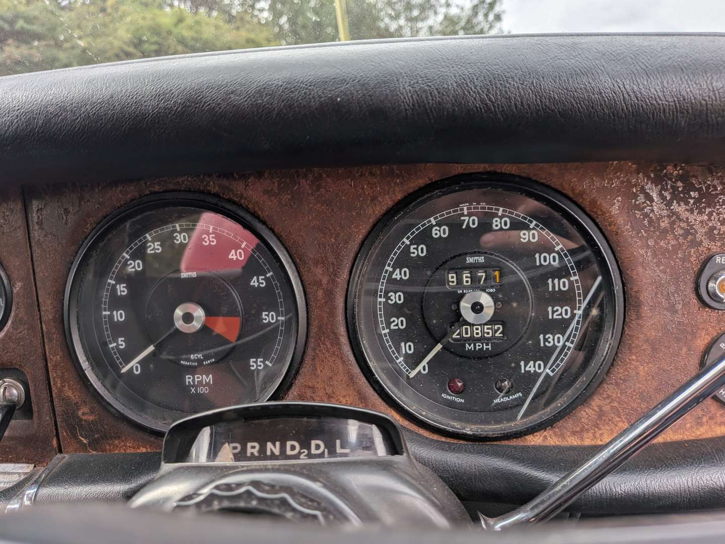 <p>1967 DAIMLER SOVEREIGN 4.2 AUTO</p>