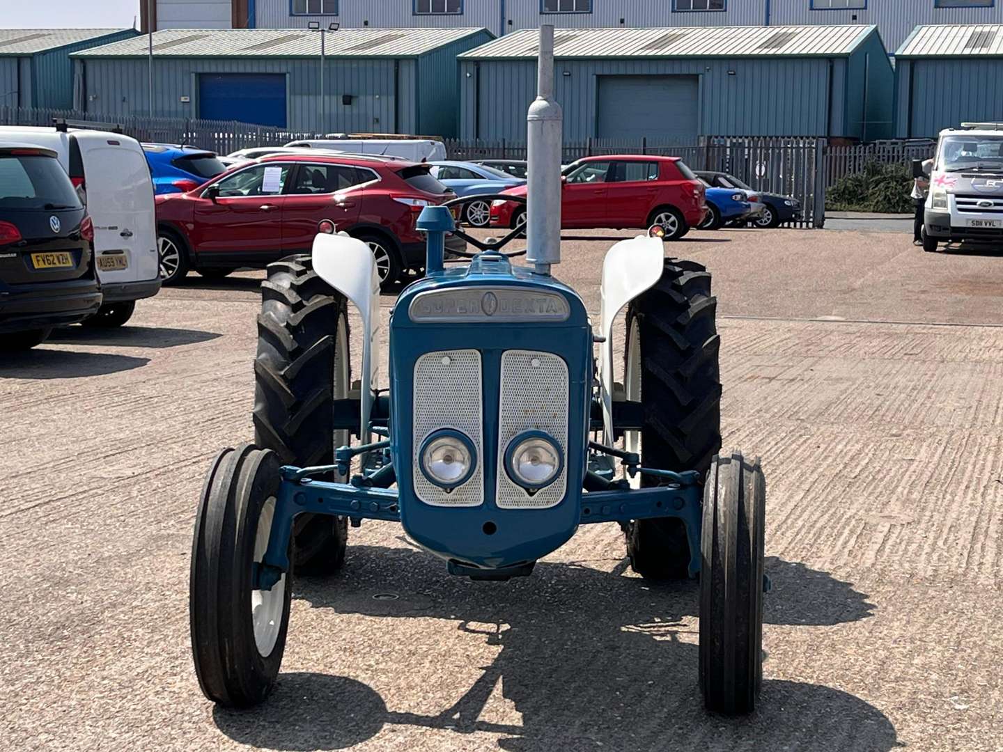 1963 FORDSON NEW PERFORMANCE SUPER DEXTA | Sat 22nd & Sun 23rd