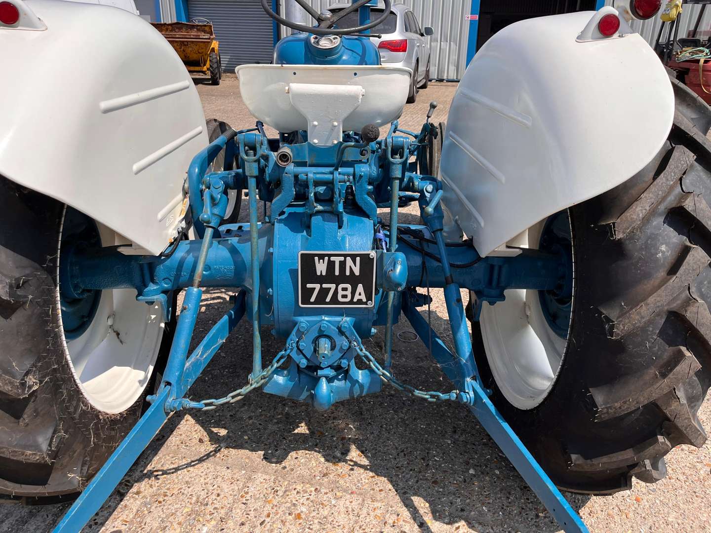 1963 FORDSON NEW PERFORMANCE SUPER DEXTA | Sat 22nd & Sun 23rd