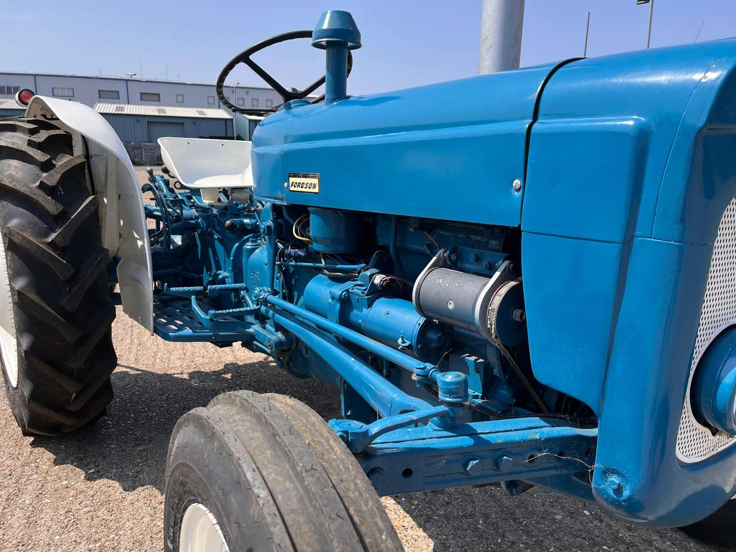 <p>1963 FORDSON NEW PERFORMANCE SUPER DEXTA</p>