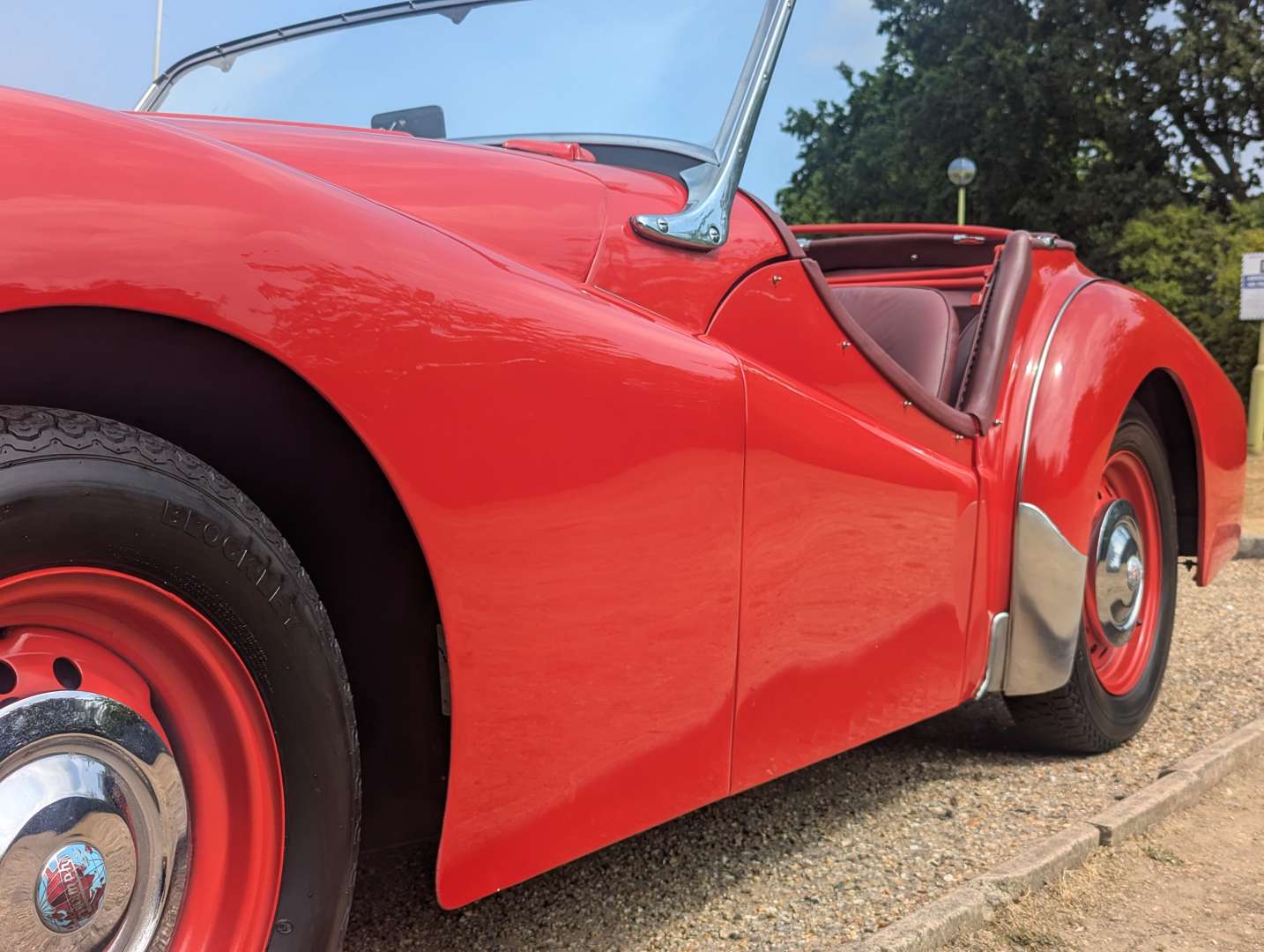 <p>1953 TRIUMPH TR2 “LONG DOOR”</p>