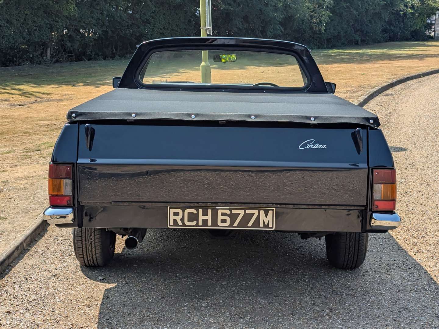 <p>1974 FORD CORTINA PICK-UP</p>
