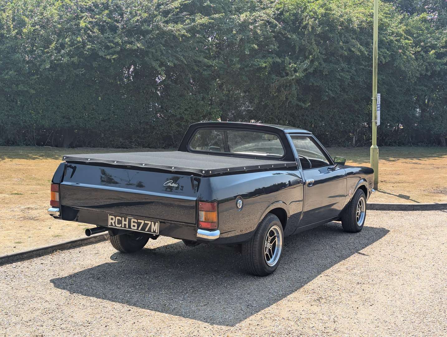 <p>1974 FORD CORTINA PICK-UP</p>