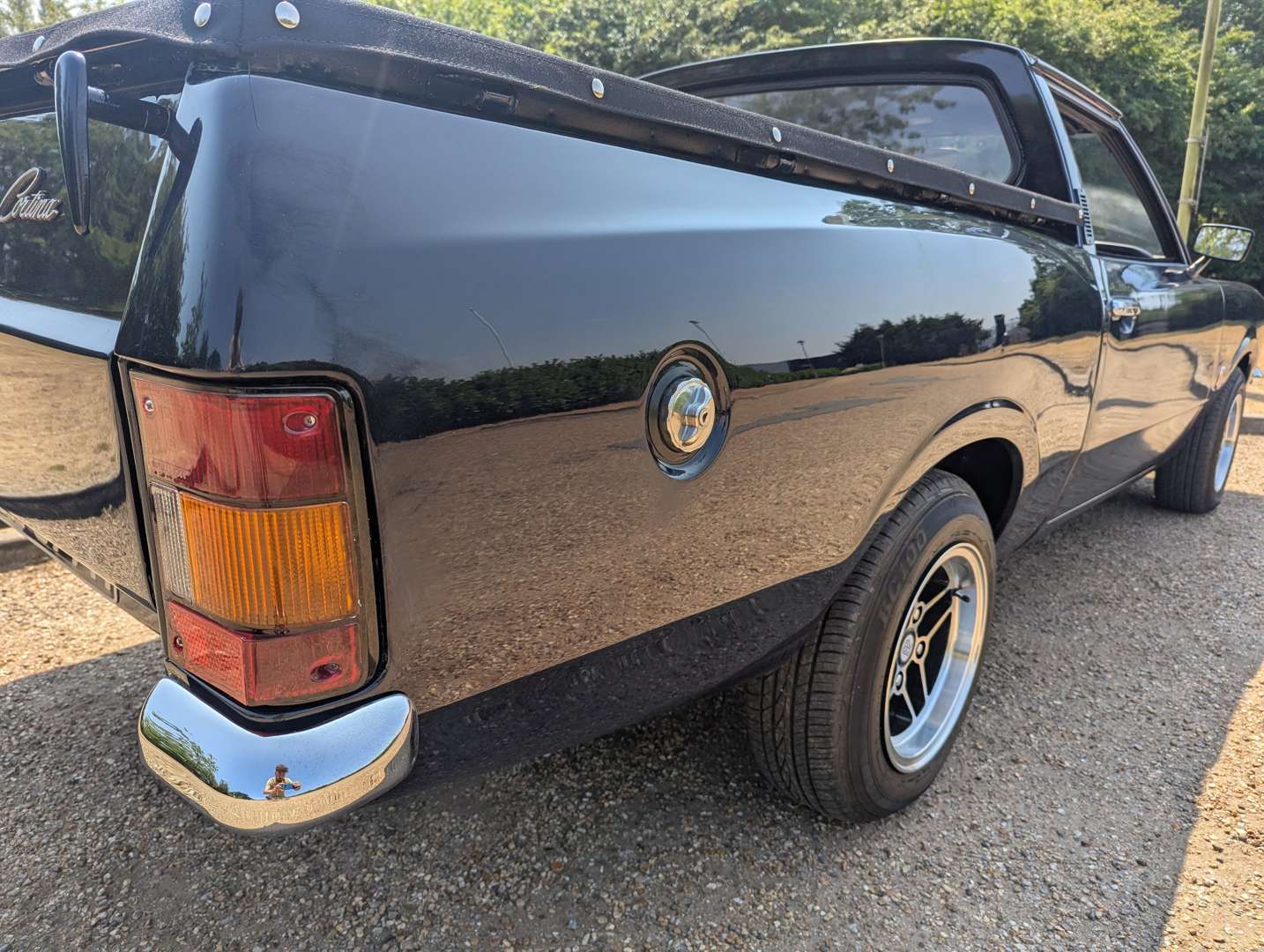 <p>1974 FORD CORTINA PICK-UP</p>