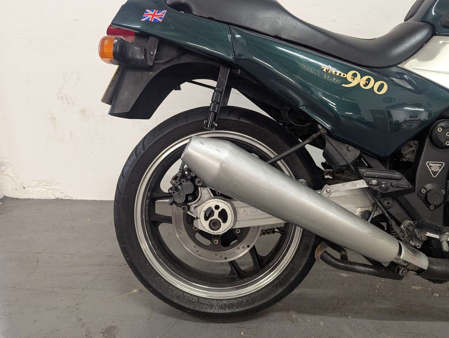 <p>1996 TRIUMPH TRIDENT 900</p>