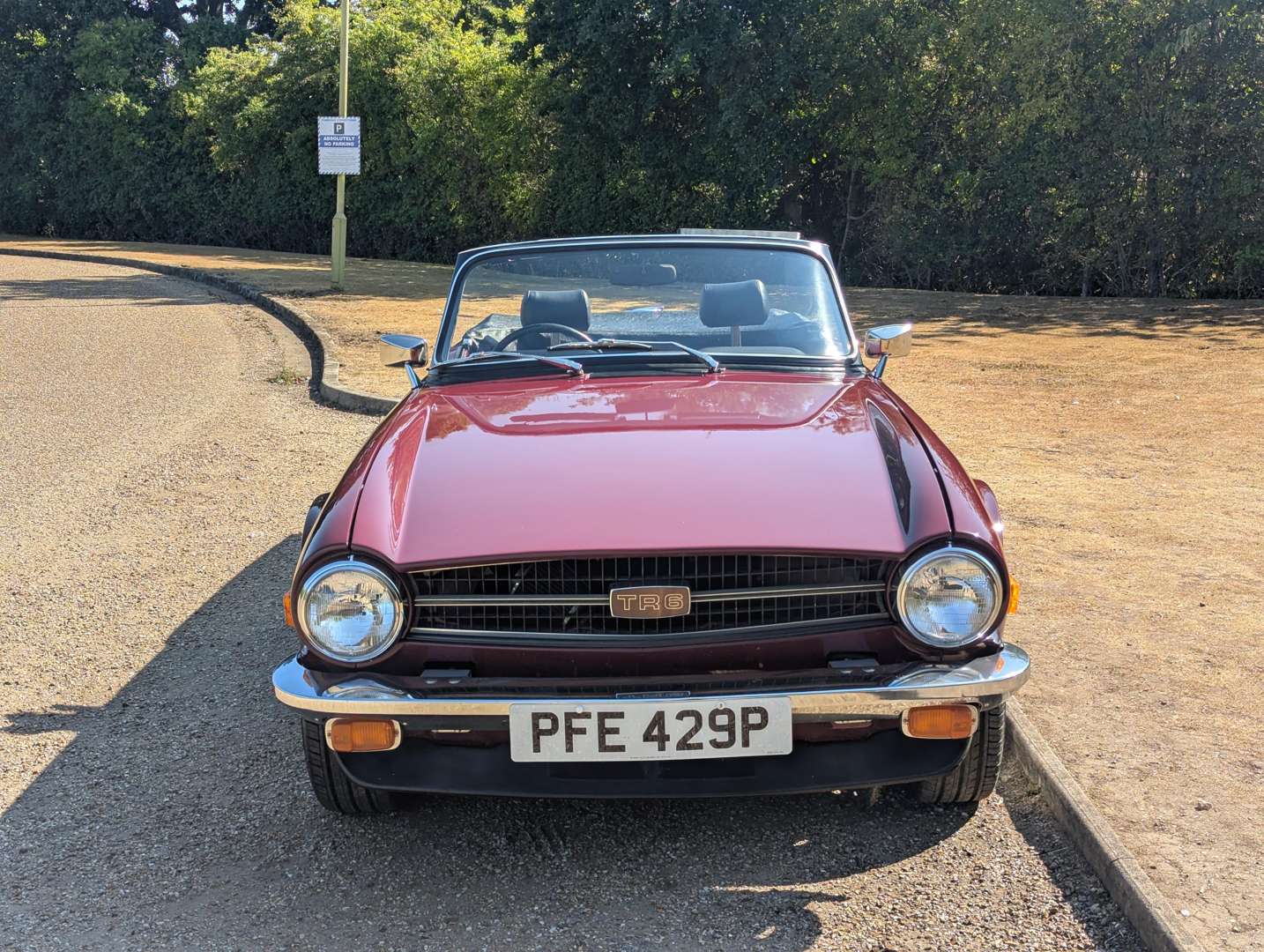 <p>1976 TRIUMPH TR6</p>