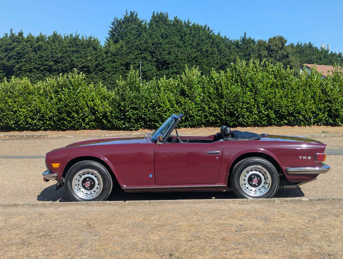 <p>1976 TRIUMPH TR6</p>