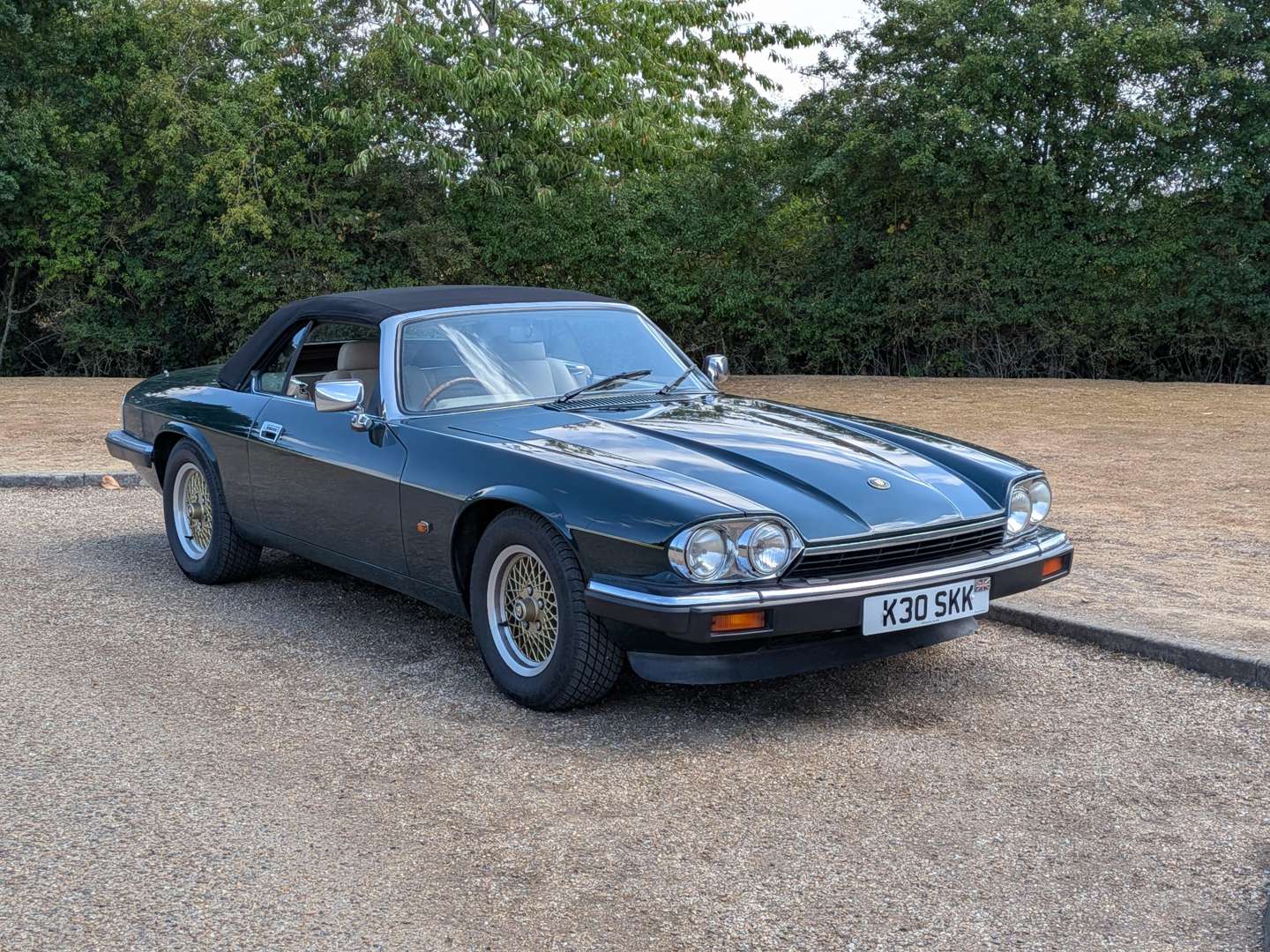 <p>1992 JAGUAR XJ-S CONVERTIBLE AUTO</p>