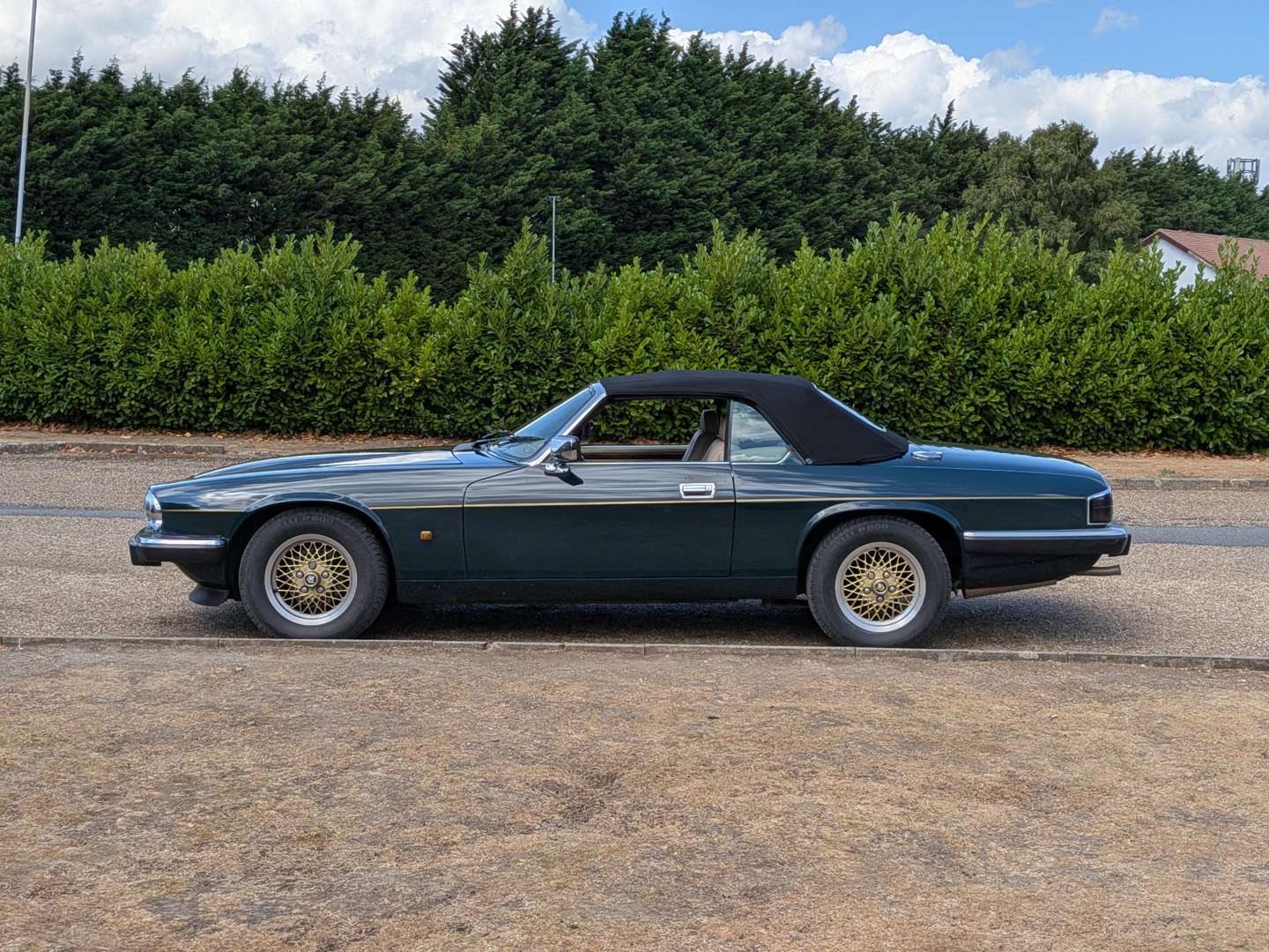 <p>1992 JAGUAR XJ-S CONVERTIBLE AUTO</p>