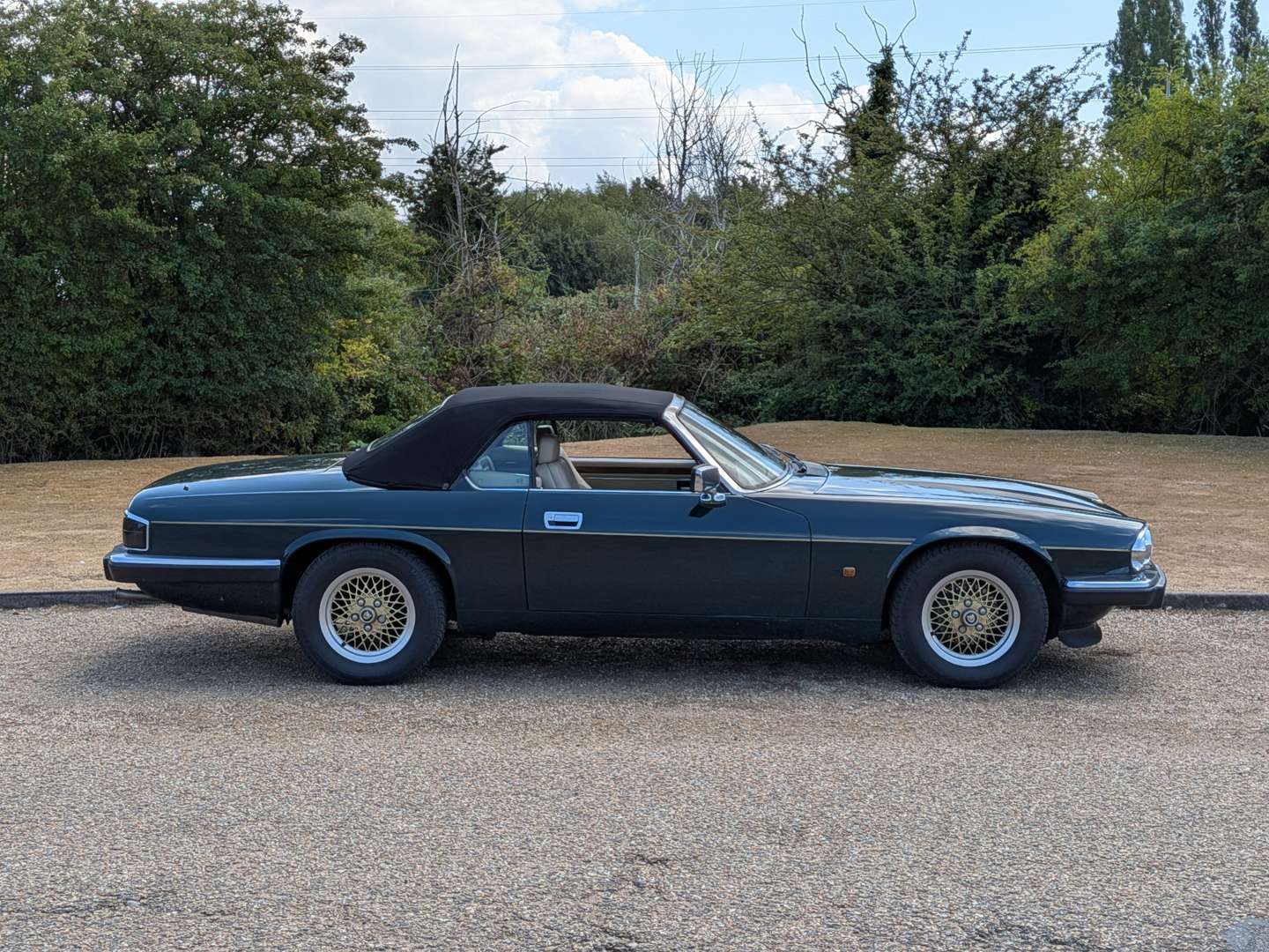 <p>1992 JAGUAR XJ-S CONVERTIBLE AUTO</p>