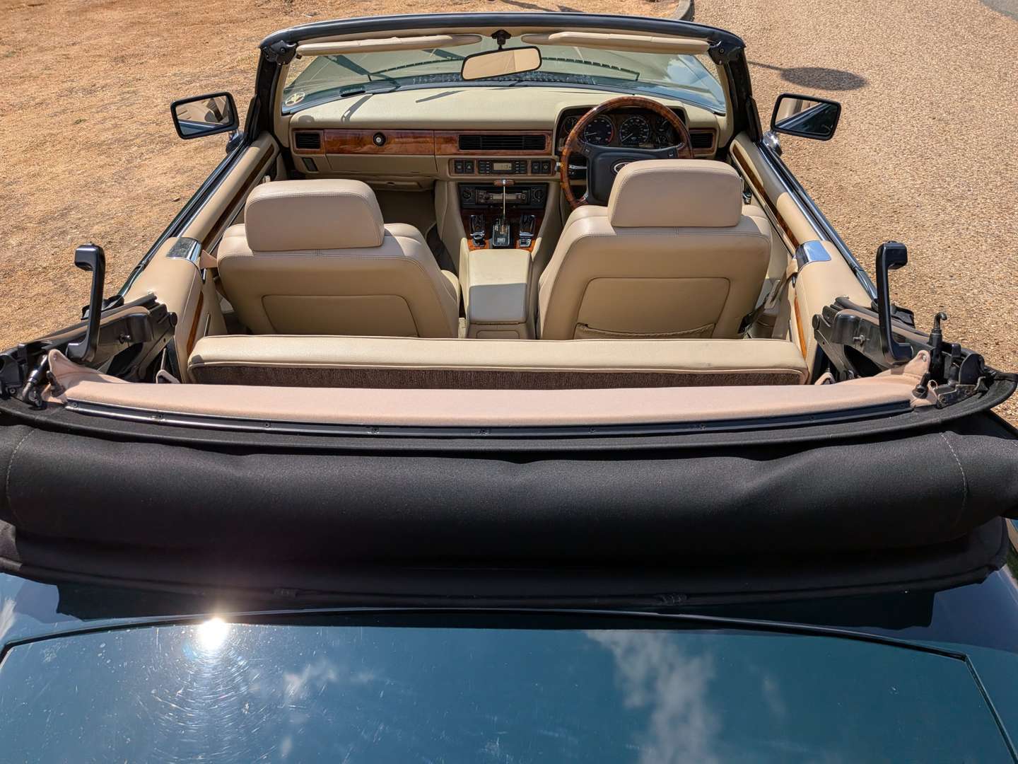 <p>1992 JAGUAR XJ-S CONVERTIBLE AUTO</p>