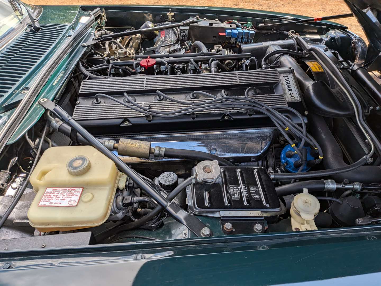 <p>1992 JAGUAR XJ-S CONVERTIBLE AUTO</p>