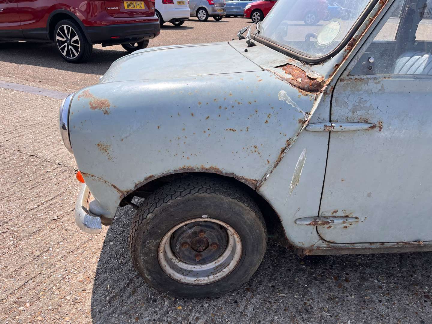 <p>1964 MORRIS MINI ESTATE - ONE OWNER FROM NEW</p>