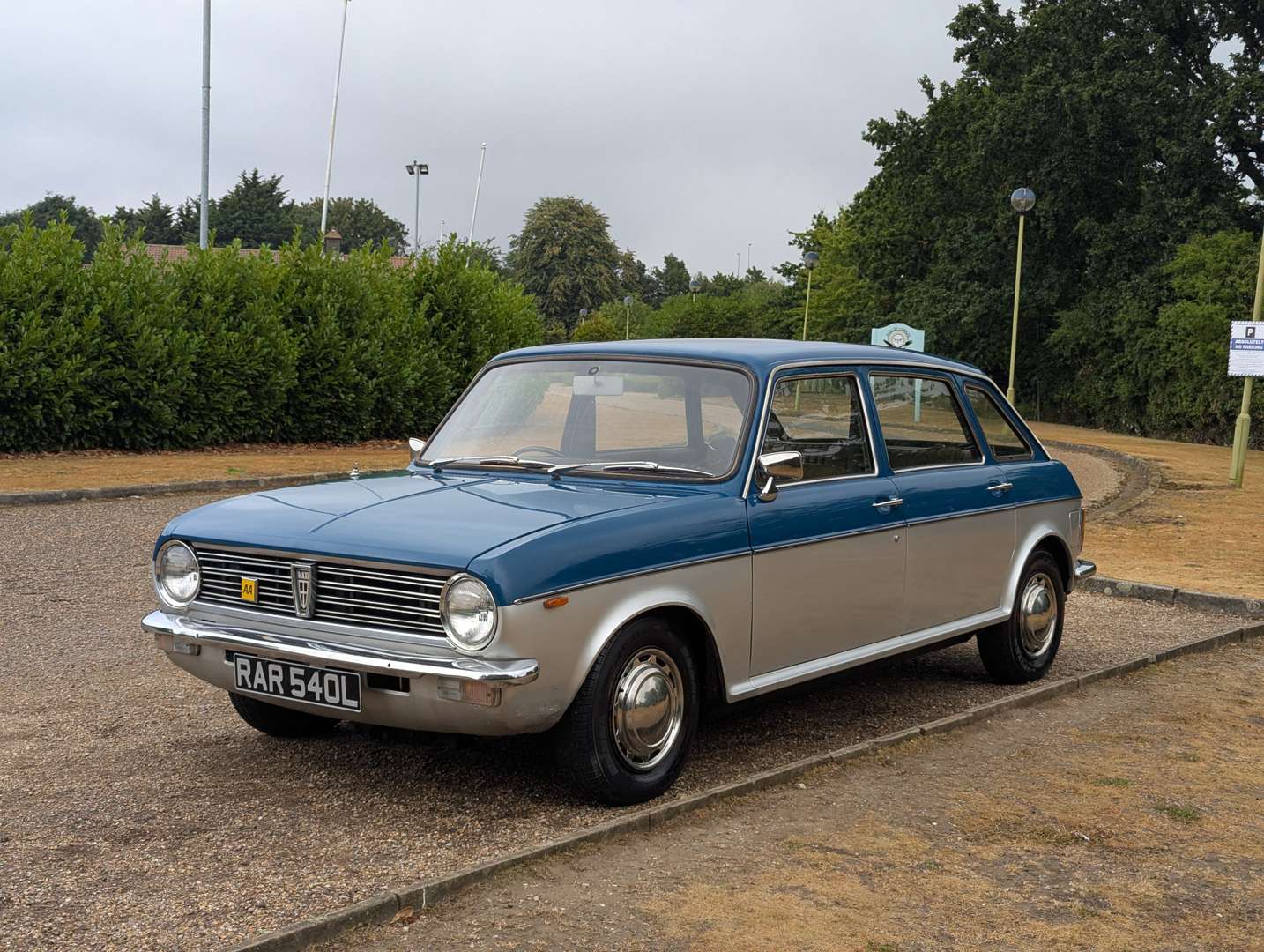 <p>1973 AUSTIN MAXI 1500</p>