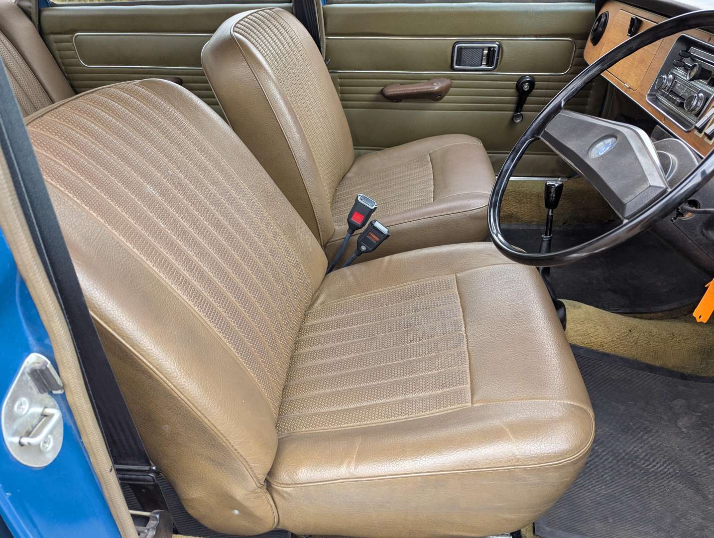 <p>1973 AUSTIN MAXI 1500</p>