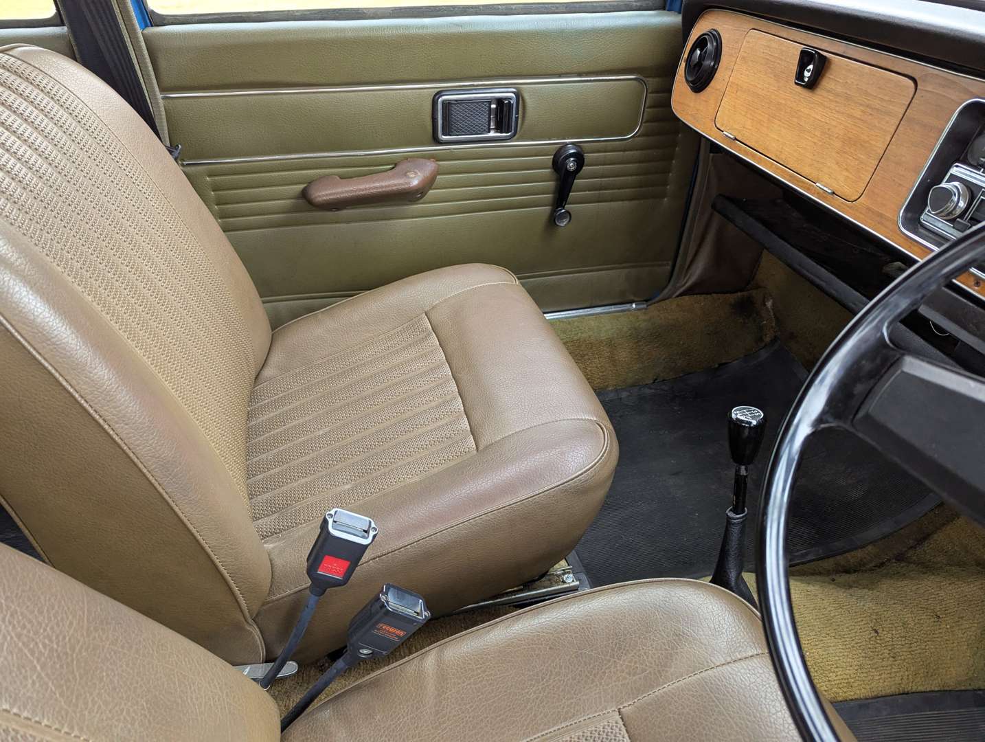 <p>1973 AUSTIN MAXI 1500</p>